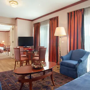By Ihg Hotel